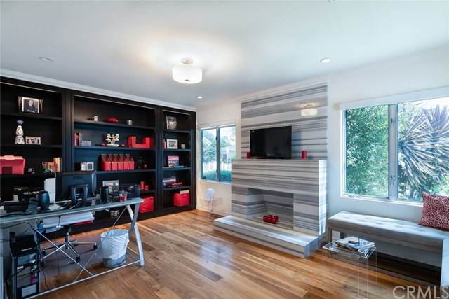 3859 Goldwyn Terrace - Photo 1