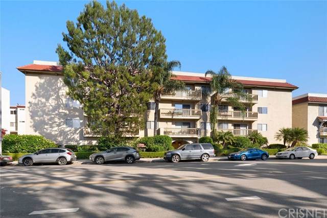 5400 Lindley Avenue - Photo 1