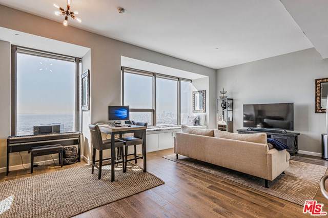 1100 Wilshire Boulevard - Photo 1