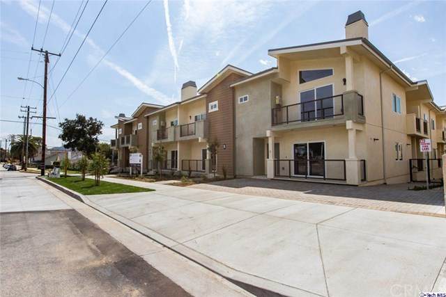 2454 Montrose Avenue - Photo 1