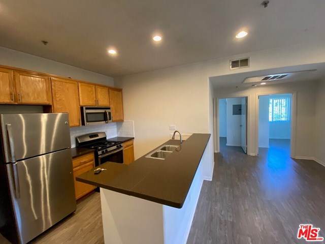 249 Robinson Street - Photo 1