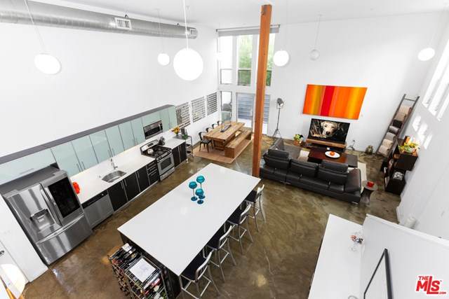 4215 Glencoe Avenue - Photo 1