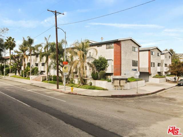 11643 Chandler Boulevard - Photo 1
