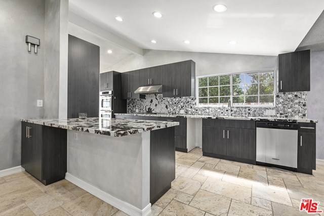 20871 Kelvin Place - Photo 1