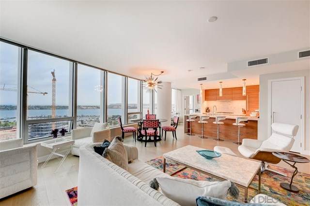 888 E Street - Photo 1