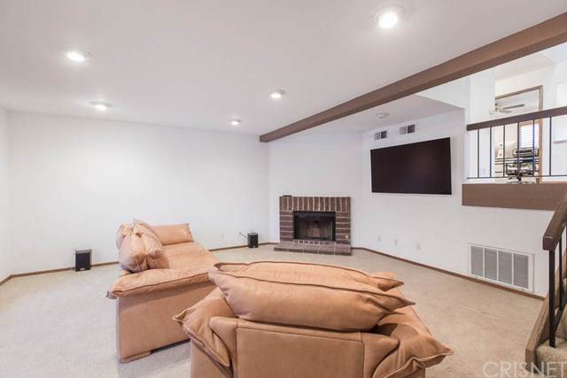 5800 Owensmouth Avenue - Photo 1
