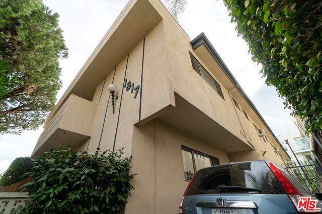 1817 Overland Avenue - Photo 1