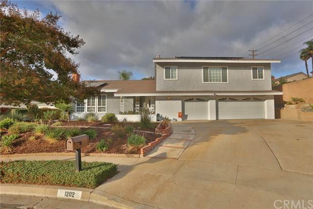 1202 Oakcrest Avenue - Photo 1