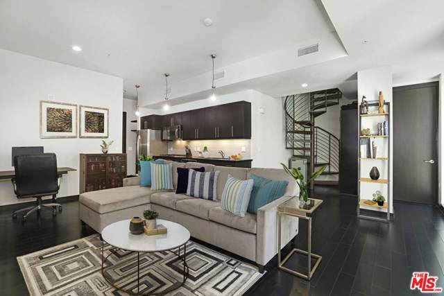 655 Hope Street - Photo 1