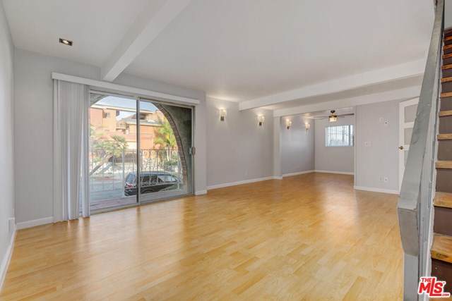 852 Beach Avenue - Photo 1