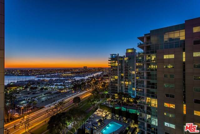 13600 Marina Pointe Drive - Photo 1