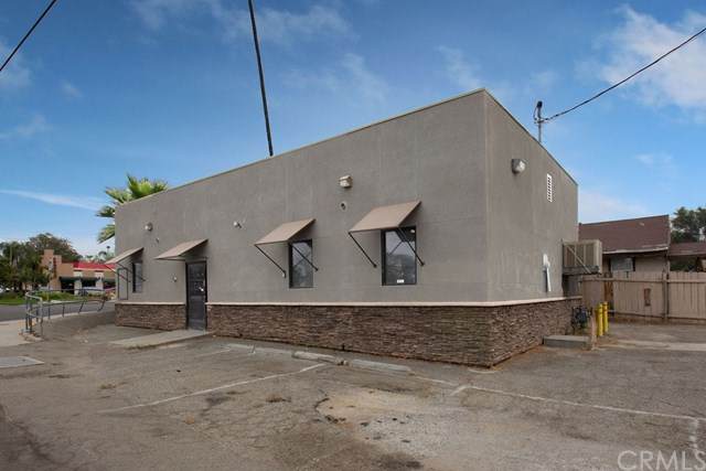 451 Iowa Avenue - Photo 1