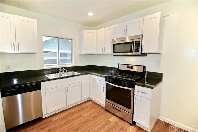 306 Macneil Street - Photo 1