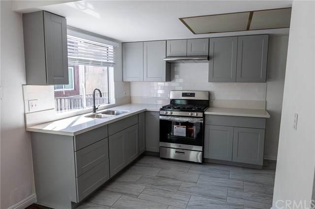 402 Garfield Avenue - Photo 1