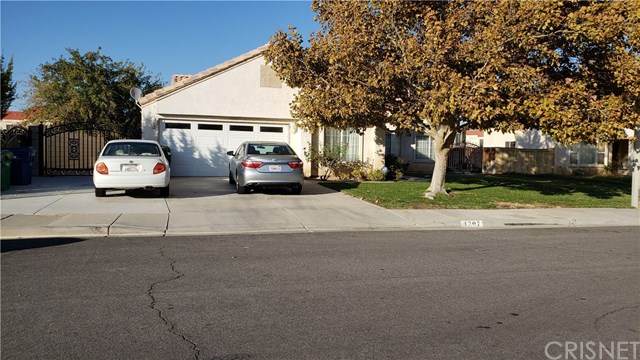 4307 Avenue R14 - Photo 1