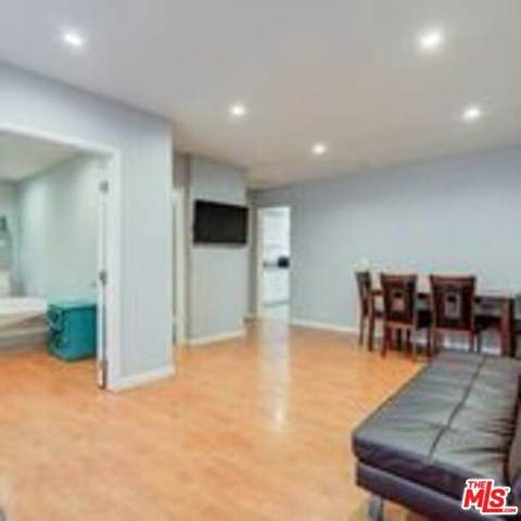 1534 Mariposa Avenue - Photo 1