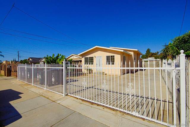 511 Flower St - Photo 1
