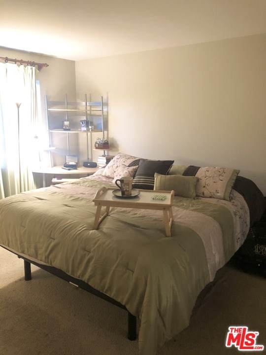 453 Almond Avenue - Photo 1