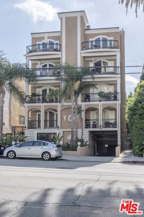 11952 Montana Avenue - Photo 1