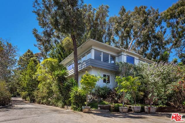 1438 Davies Drive - Photo 1