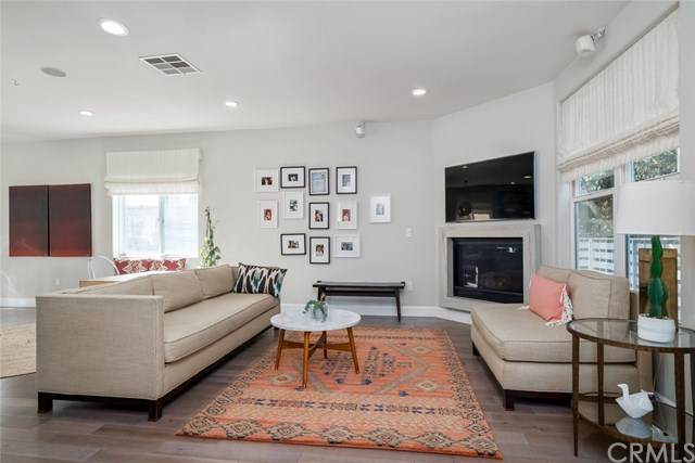 1745 Barrington Avenue - Photo 1