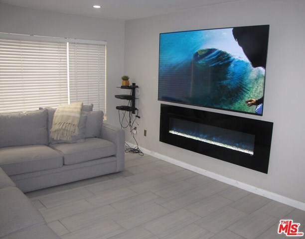 1600 Ardmore Avenue - Photo 1