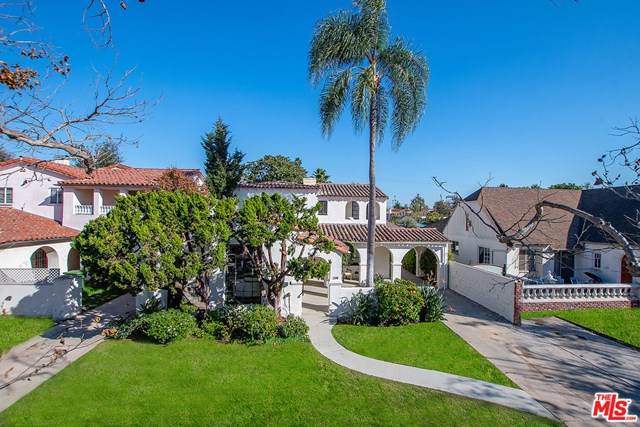 160 Poinsettia Place - Photo 1