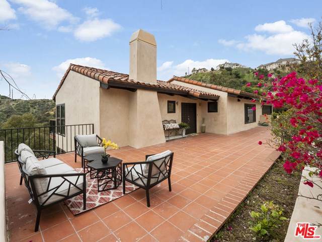 1510 Glen Oaks Boulevard - Photo 1