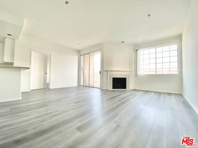 1744 Butler Avenue - Photo 1