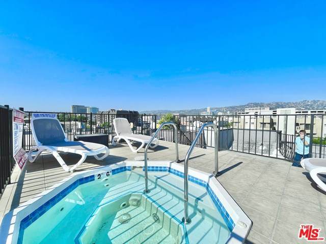 102 Clark Drive - Photo 1