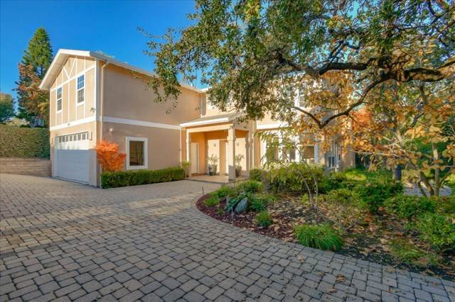 2099 Santa Cruz Avenue - Photo 1