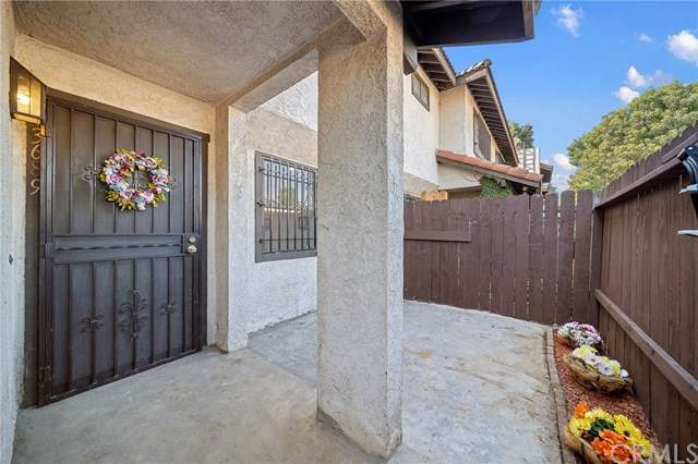 3689 Durfee Avenue - Photo 1