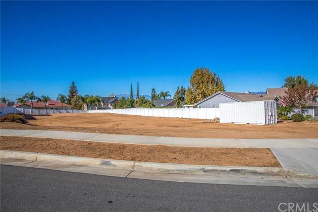 312 Silvertree Lane - Photo 1
