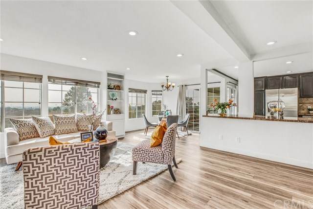 1045 Lakeview - Photo 1