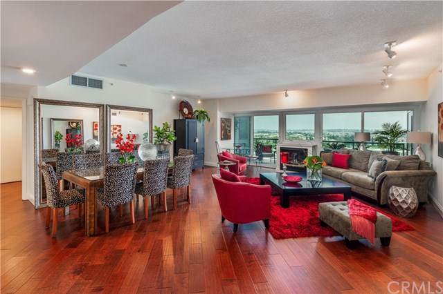 13600 Marina Pointe Drive - Photo 1