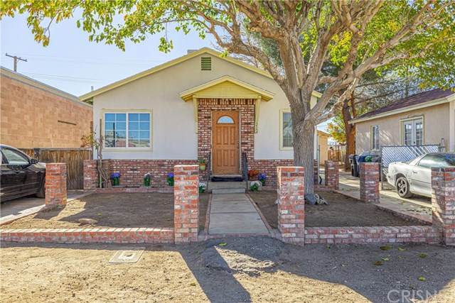 212 Pillsbury Street - Photo 1