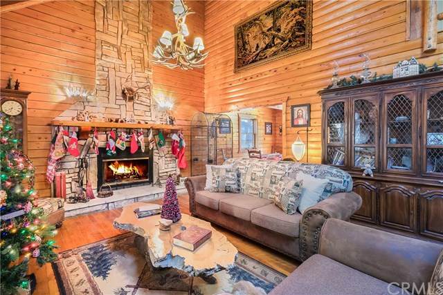 31851 Mistletoe Drive - Photo 1