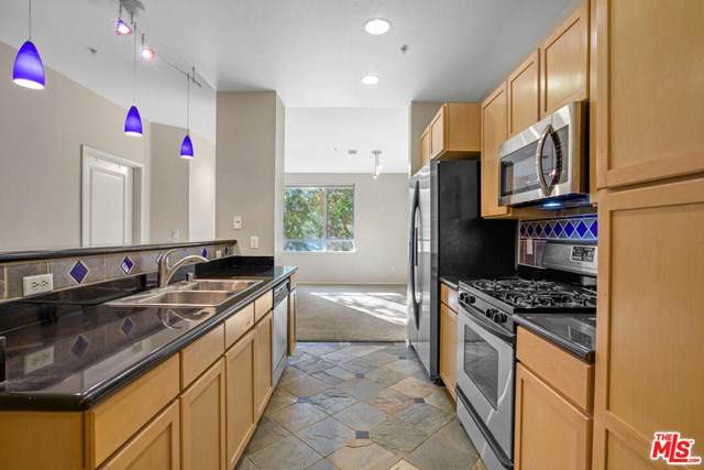 6400 Crescent Parkway - Photo 1