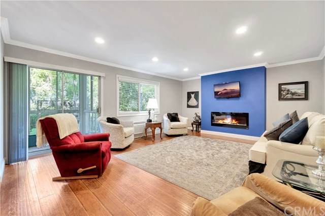 2404 Via Mariposa - Photo 1