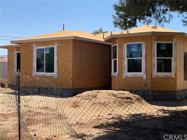 42945 45th Street - Photo 1