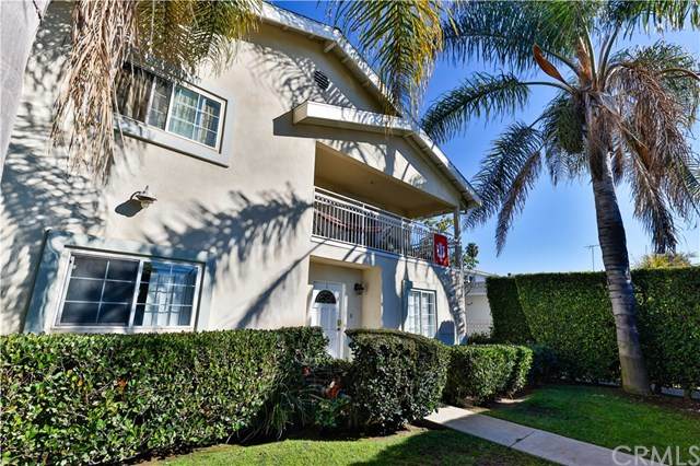 1927 Cloverfield Boulevard - Photo 1