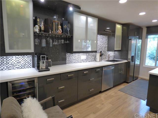 28915 Thousand Oaks Boulevard - Photo 1
