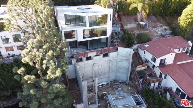 8526 Hollywood Boulevard - Photo 1