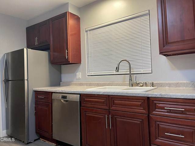 1319 Edgewood Way - Photo 1