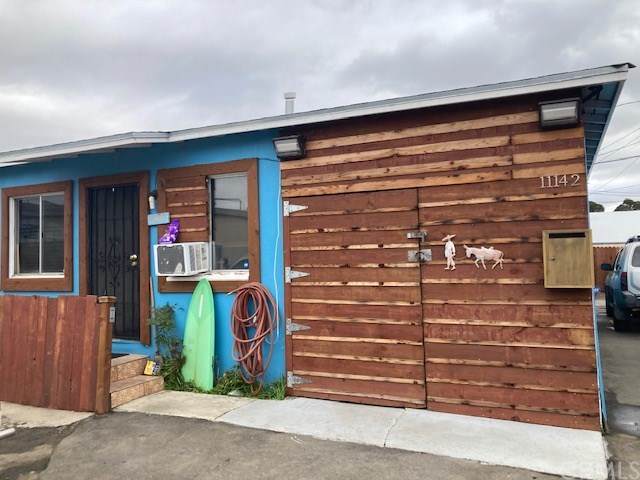 11142 Prairie Ave - Photo 1