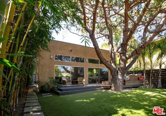 639 Vernon Avenue - Photo 1
