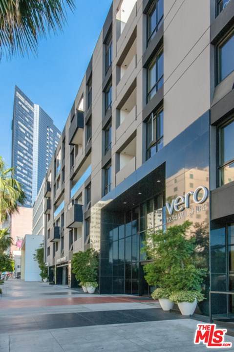 1234 Wilshire Boulevard - Photo 1
