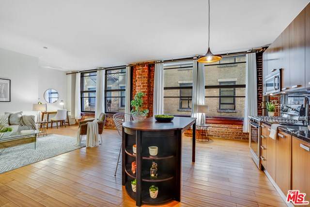 460 Spring Street - Photo 1