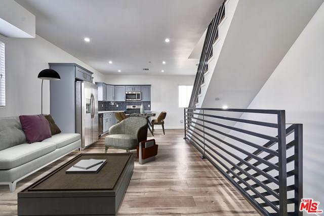 1129 Harvard Boulevard - Photo 1
