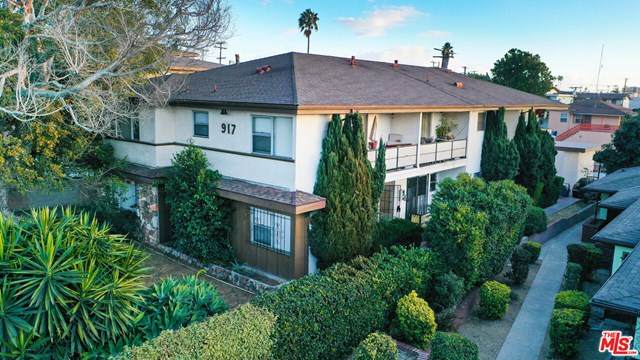 917 Centinela Avenue - Photo 1